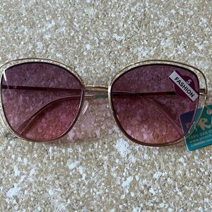 NWT sunglasses 